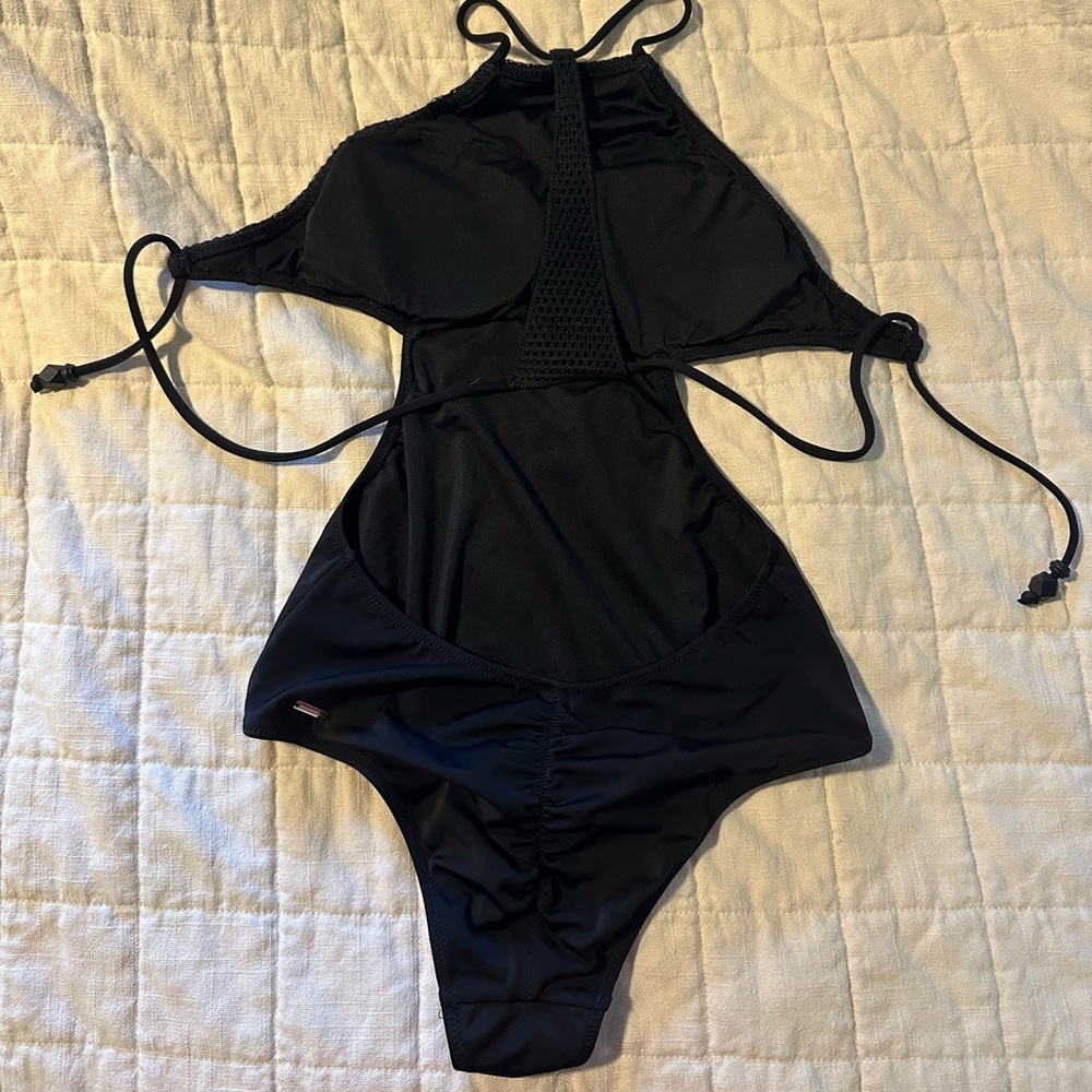 Victorias Secret, Black Monokini